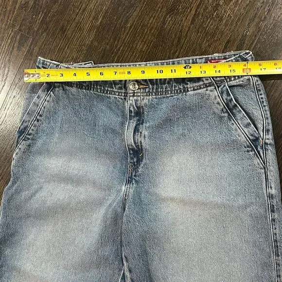 Levis Jeans Womens 12 Blue Buckle Back Cropped High Rise Denim 32x24 Y2K Batwing - Picture 6 of 9